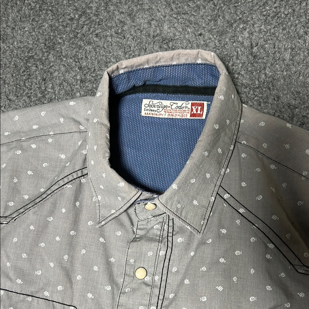 Sovereign Code Light Gray Patterned Button-Down Shirt - Picture 2 of 9
